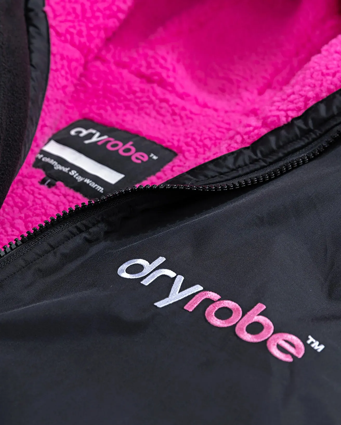 Advance Long Sleeved in Black & Pink