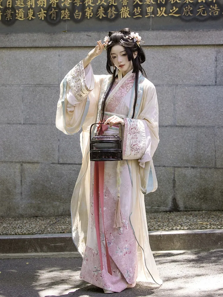 Han Dynasty Hanfu, Curved Hem Robe, Floral, Moon Spirit 月上灵川