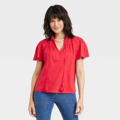 New - Women's Short Sleeve V-Neck Woven Eyelet Top - Knox Rose