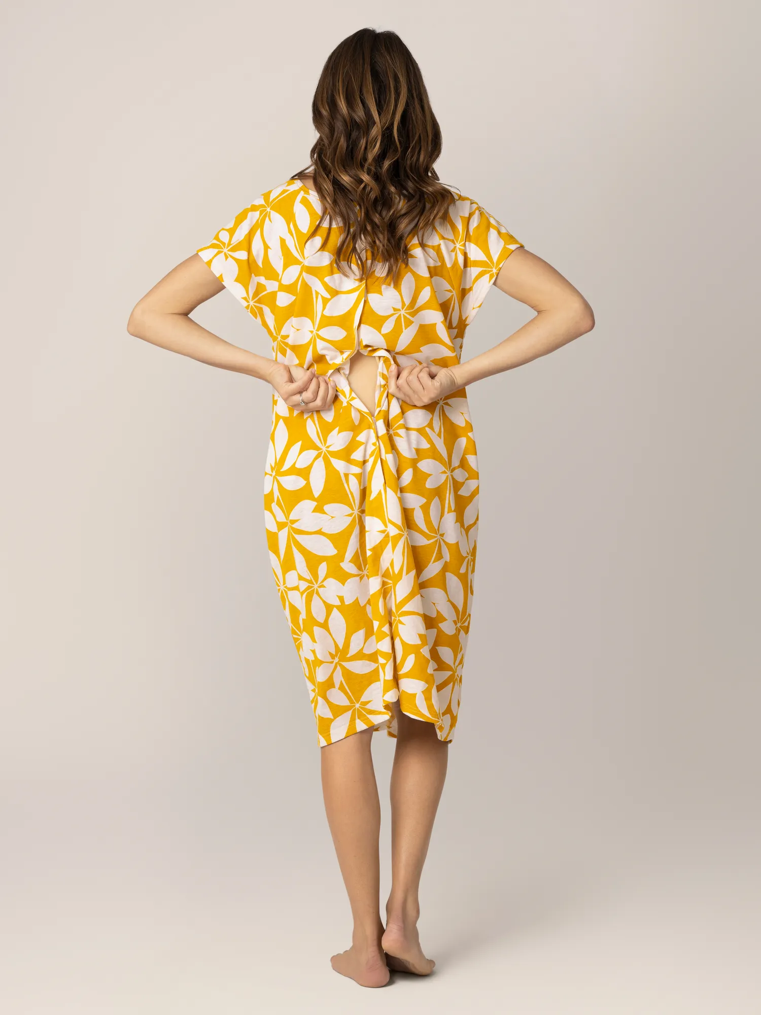 Universal Labor & Delivery Gown | Honey Leaf