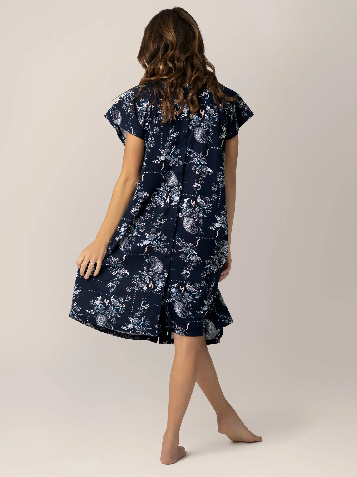 Universal Labor & Delivery Gown | Navy Paisley